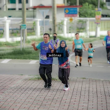 Runner Photo 8332108