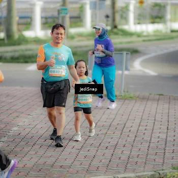 Runner Photo 8332147