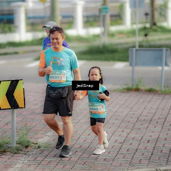 Runner Photo 8332167