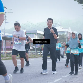 Runner Photo 8332176