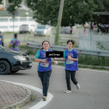 Runner Photo 8332181