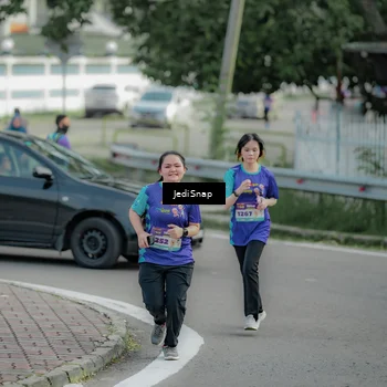 Runner Photo 8332193