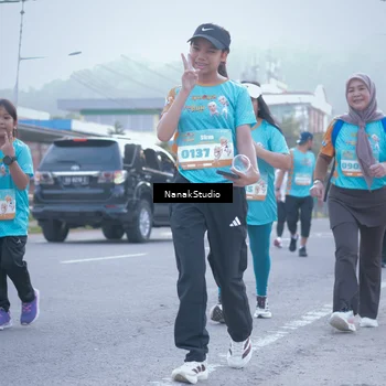 Runner Photo 8332201