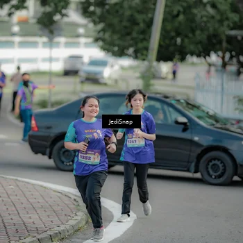 Runner Photo 8332205