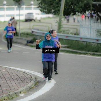 Runner Photo 8332250
