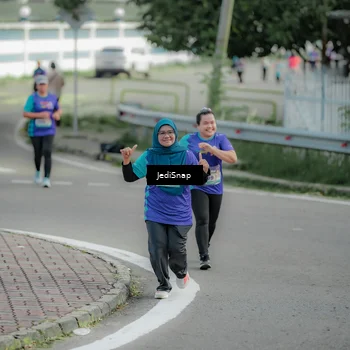 Runner Photo 8332258
