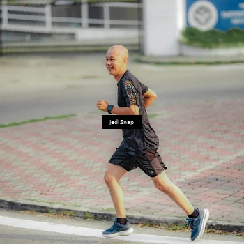 Runner Photo 8332264
