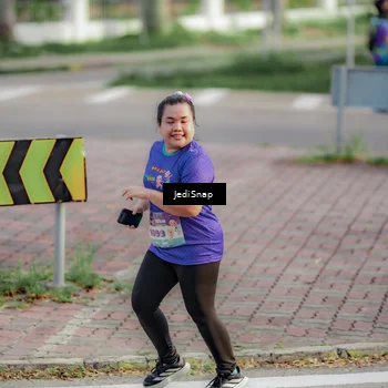 Runner Photo 8332278