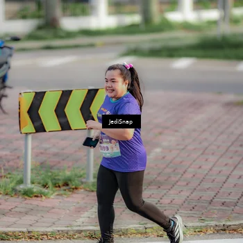 Runner Photo 8332282