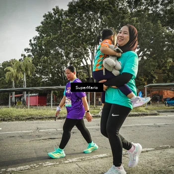 Runner Photo 8332285