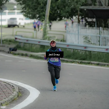 Runner Photo 8332338