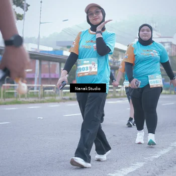 Runner Photo 8332358