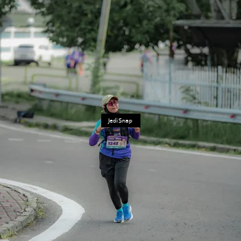 Runner Photo 8332361