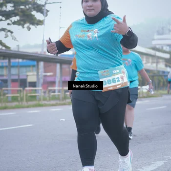 Runner Photo 8332365