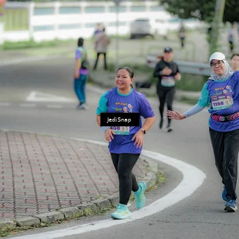 Runner Photo 8332374