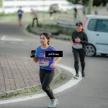 Runner Photo 8332405