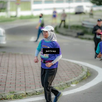 Runner Photo 8332408