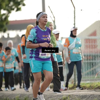 Runner Photo 8332421