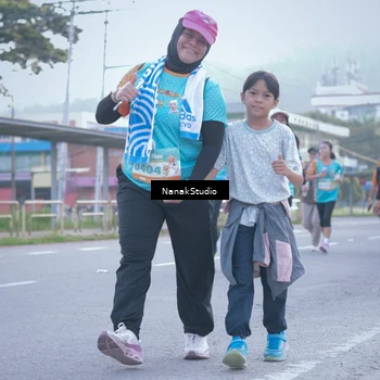 Runner Photo 8332504
