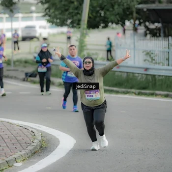 Runner Photo 8332531