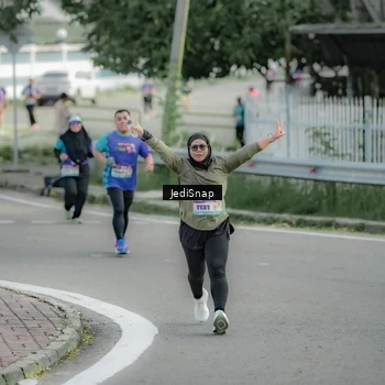 Runner Photo 8332545