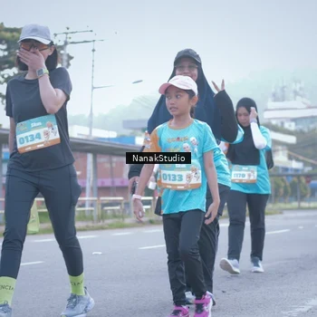 Runner Photo 8332556