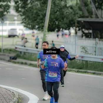 Runner Photo 8332583