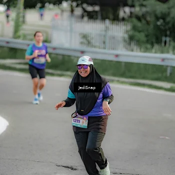 Runner Photo 8332640