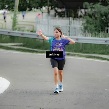 Runner Photo 8332641