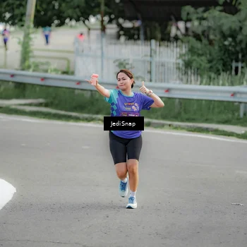 Runner Photo 8332643
