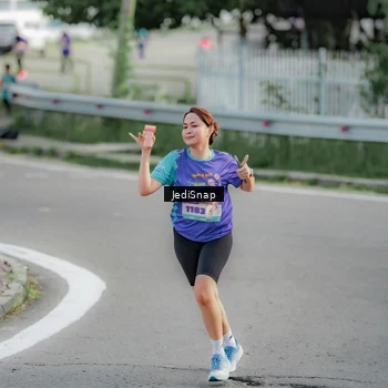 Runner Photo 8332662
