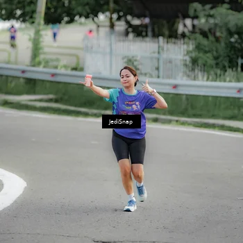 Runner Photo 8332665