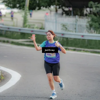 Runner Photo 8332669
