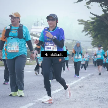 Runner Photo 8332679