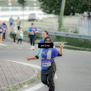 Runner Photo 8332691