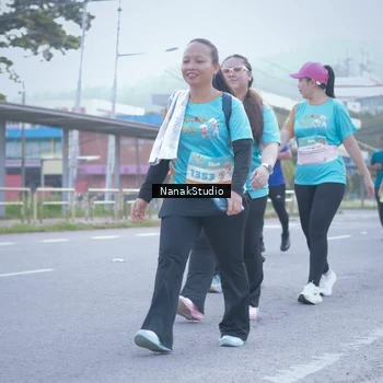 Runner Photo 8332699