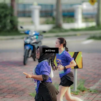 Runner Photo 8332719