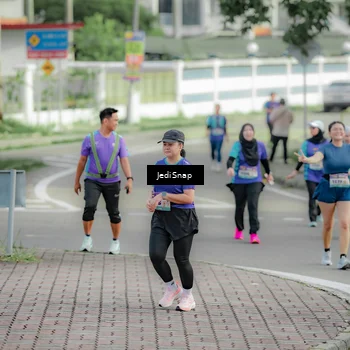 Runner Photo 8332730