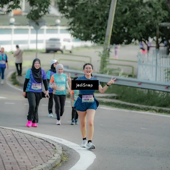 Runner Photo 8332781