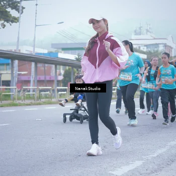 Runner Photo 8332785