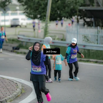 Runner Photo 8332805