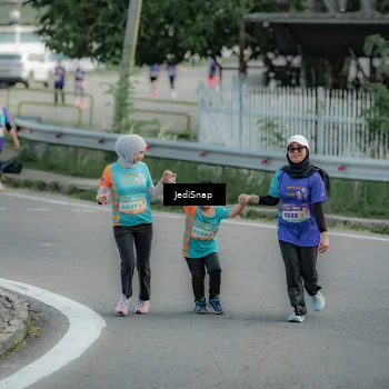 Runner Photo 8332815