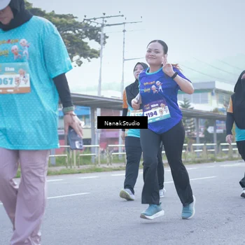 Runner Photo 8332824