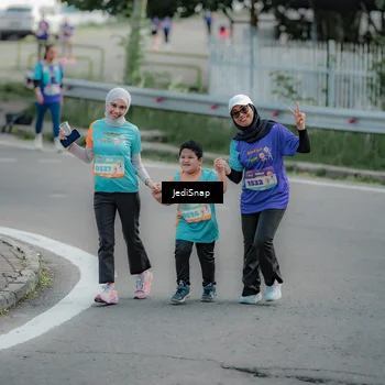 Runner Photo 8332831