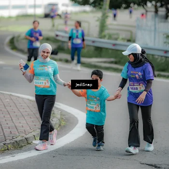 Runner Photo 8332846