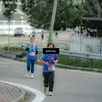 Runner Photo 8332867