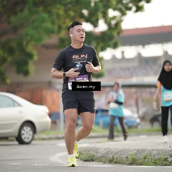 Runner Photo 8332940