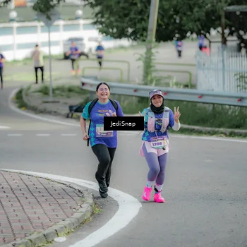 Runner Photo 8332954