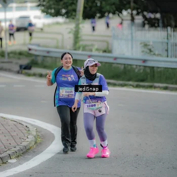 Runner Photo 8332979