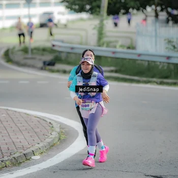 Runner Photo 8332990